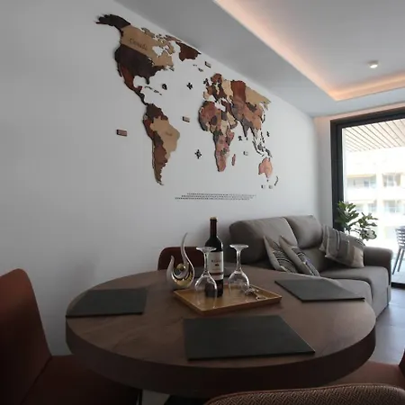 Happy Travel Jade Tower *