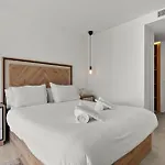 Happy Travel Jade Tower * Fuengirola