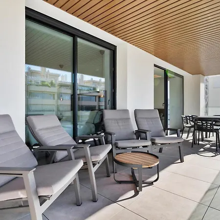 Happy Travel Jade Tower * Fuengirola