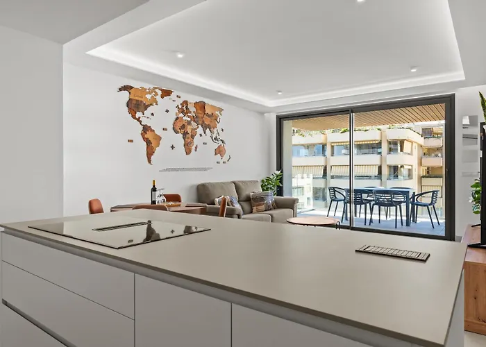 Happy Travel Jade Tower Apartment *