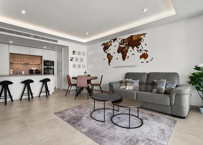 Happy Travel Jade Tower * Fuengirola