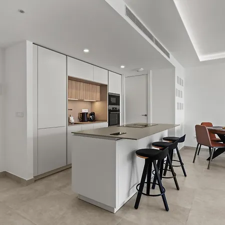 Happy Travel Jade Tower