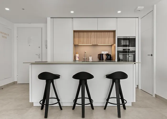 Happy Travel Jade Tower * Fuengirola